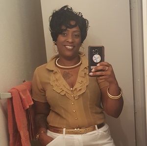 Meet your Posher, Michelle